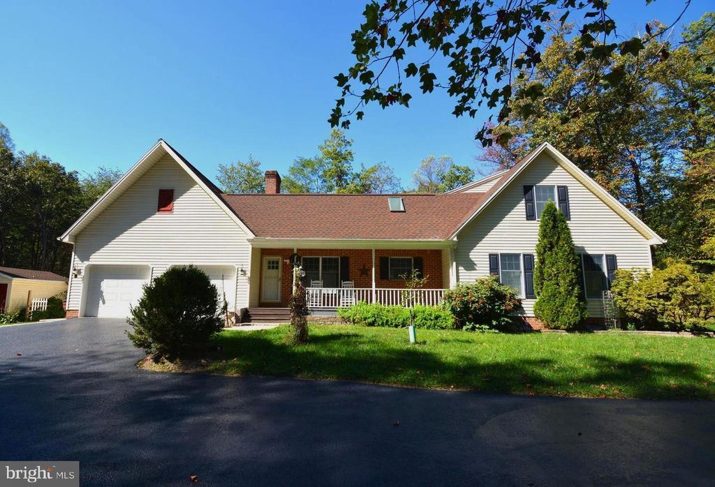 155 COFFEETOWN RD, Dillsburg, PA 17019