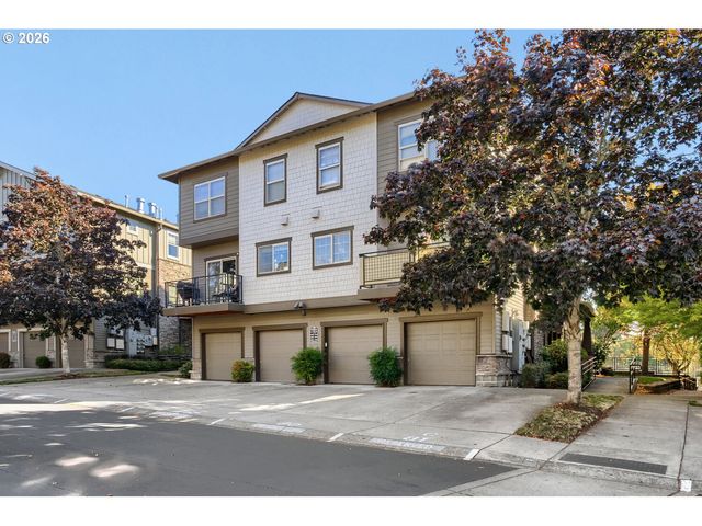 648 Ne ADWICK Dr, Hillsboro, OR 97006
