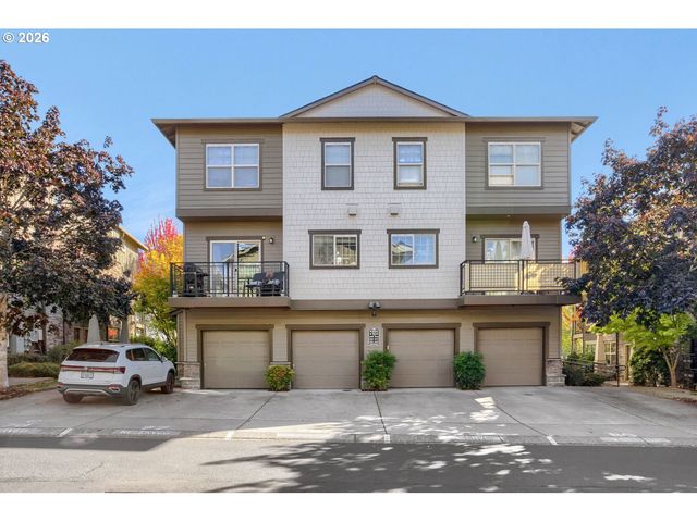 648 Ne ADWICK Dr, Hillsboro, OR 97006