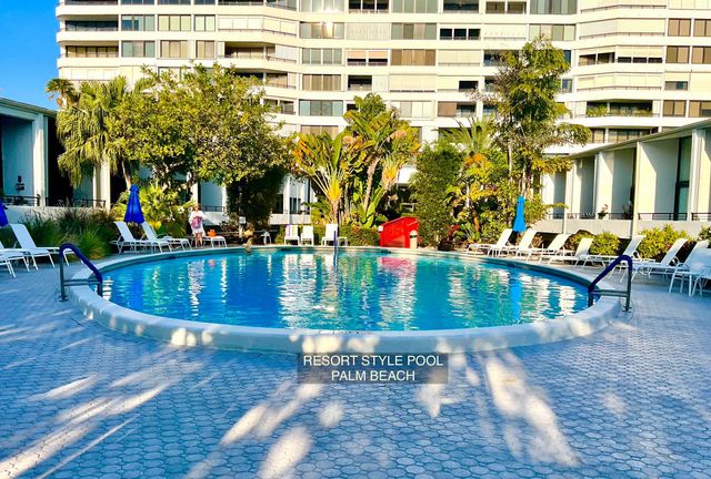 3589 S Ocean Boulevard 30, South Palm Beach, FL 33480