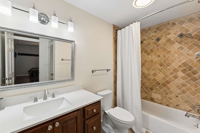3724 Woodmont Ln, Nashville, TN 37215