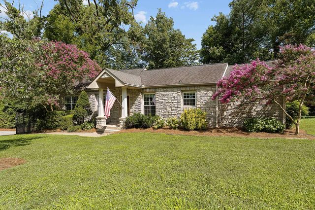 3724 Woodmont Ln, Nashville, TN 37215