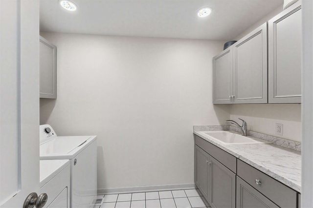 3724 Woodmont Ln, Nashville, TN 37215