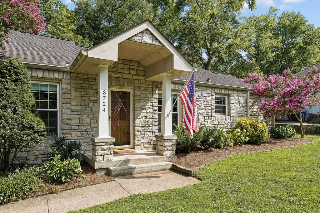3724 Woodmont Ln, Nashville, TN 37215