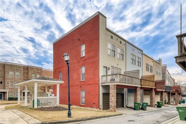 775 Liberty Commons NW Drive, Atlanta, GA 30314