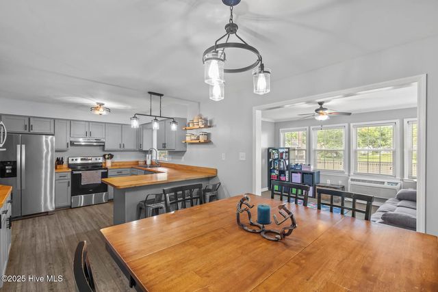 815 Gadwell Loop, Jacksonville, NC 28540