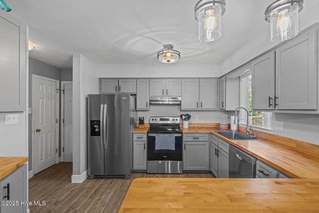 815 Gadwell Loop, Jacksonville, NC 28540