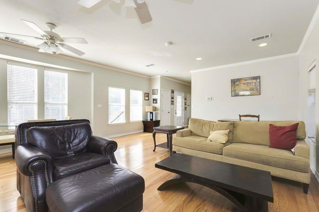 108 E 46th ST, Austin, TX 78751