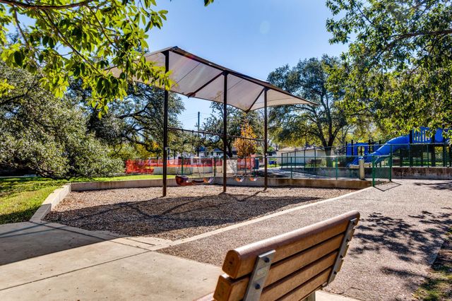 108 E 46th ST, Austin, TX 78751