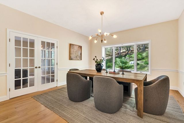 20 Old Rd, Weston, MA 02493
