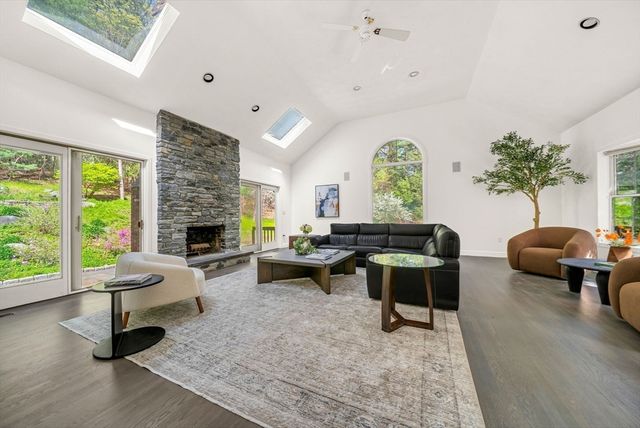20 Old Rd, Weston, MA 02493