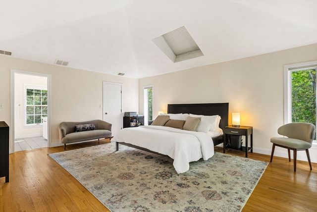 20 Old Rd, Weston, MA 02493