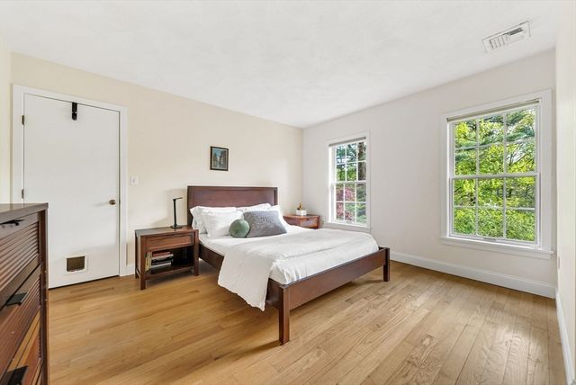 20 Old Rd, Weston, MA 02493