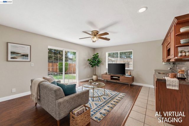 1147 Lomitas Ave, Livermore, CA 94550