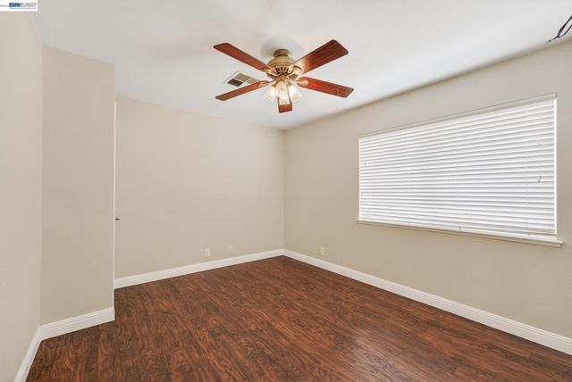 1147 Lomitas Ave, Livermore, CA 94550