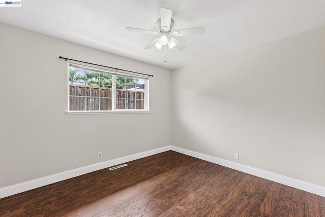 1147 Lomitas Ave, Livermore, CA 94550