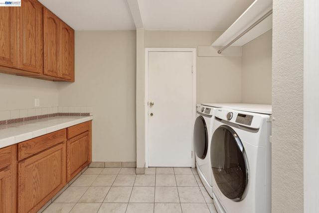 1147 Lomitas Ave, Livermore, CA 94550