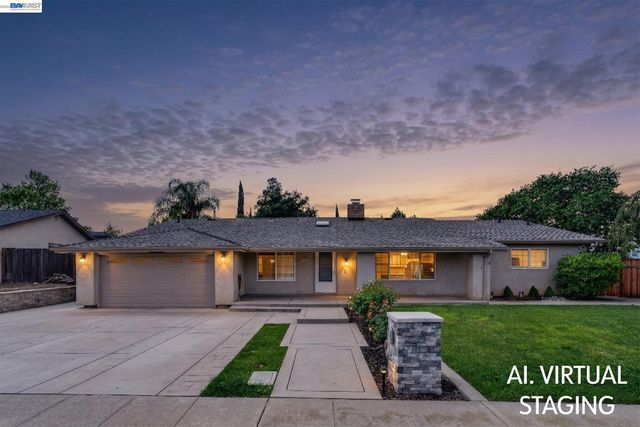 1147 Lomitas Ave, Livermore, CA 94550