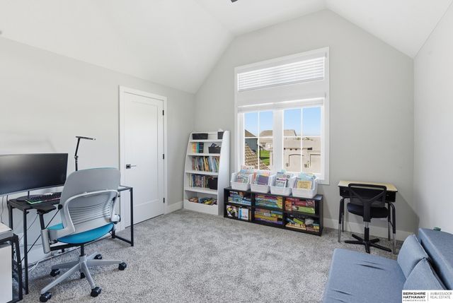 12621 S 73rd Street, Papillion, NE 68046