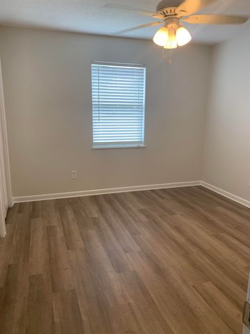 290 Floridian Ave A, St Augustine, FL 32080