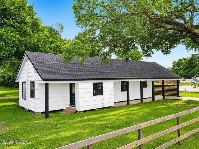 1010 Alcide Bonin Road, Breaux Bridge, LA 70517