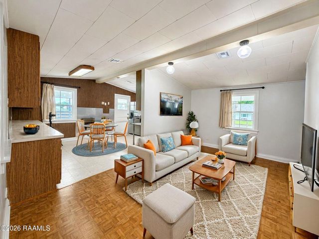 1010 Alcide Bonin Road, Breaux Bridge, LA 70517