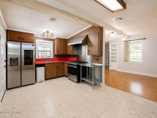 1010 Alcide Bonin Road, Breaux Bridge, LA 70517