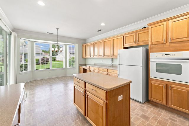 12503 Rolling Meadows Lane, Huntley, IL 60142