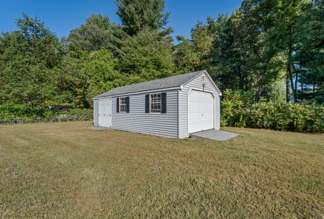 303 Brainard Road, Enfield, CT 06082