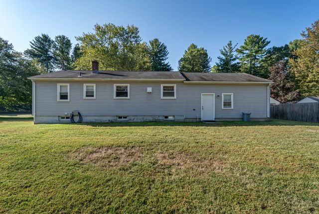 303 Brainard Road, Enfield, CT 06082