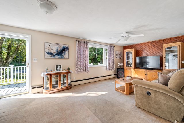 303 Brainard Road, Enfield, CT 06082