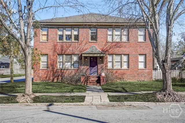 902 E 34th Street, Savannah, GA 31401