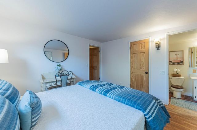 516 8th Street, Pacific Grove, CA 93950