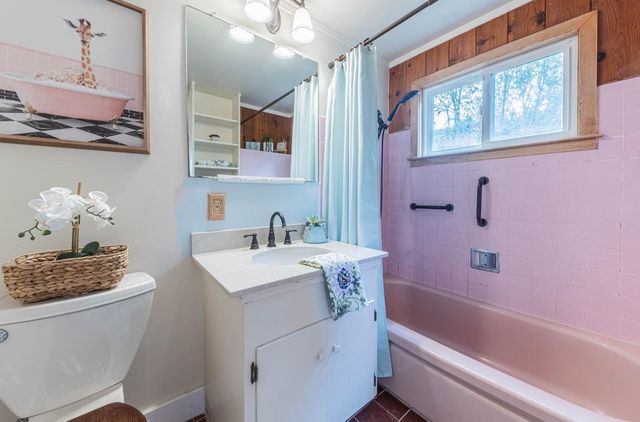 516 8th Street, Pacific Grove, CA 93950