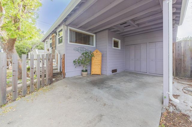 516 8th Street, Pacific Grove, CA 93950
