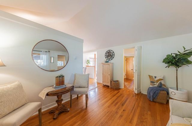 516 8th Street, Pacific Grove, CA 93950