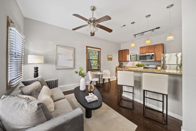 2263 Indianola Avenue, Columbus, OH 43202