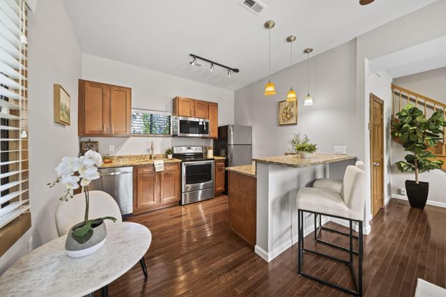 2263 Indianola Avenue, Columbus, OH 43202