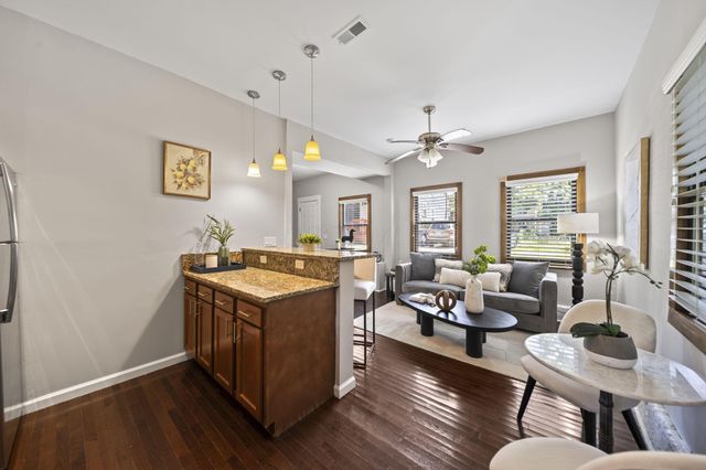 2263 Indianola Avenue, Columbus, OH 43202