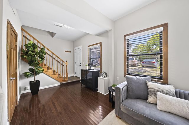 2263 Indianola Avenue, Columbus, OH 43202