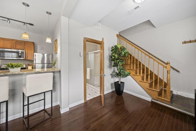 2263 Indianola Avenue, Columbus, OH 43202