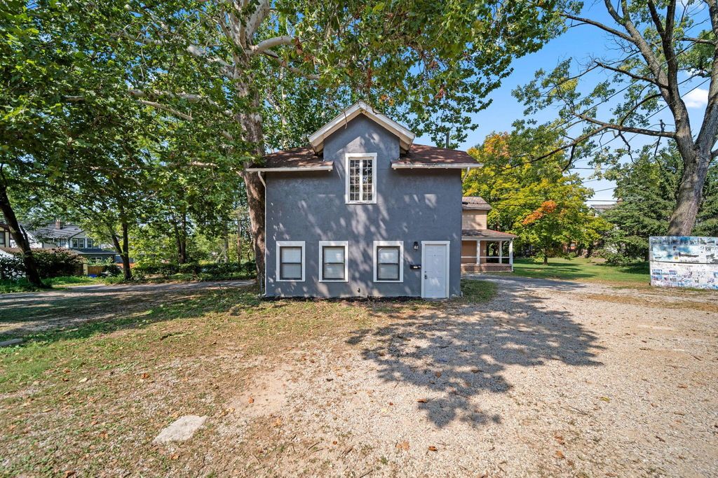 2263 Indianola Avenue, Columbus, OH 43202