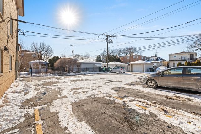 2222 N Harlem Avenue 1NW, Elmwood Park, IL 60707