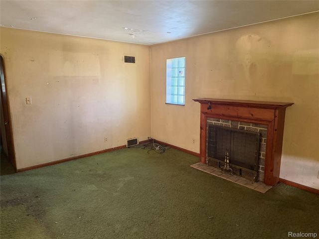 24217 Stewart Avenue, Warren, MI 48089