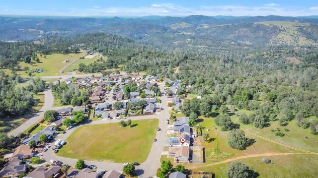 8057 Quartz Ln, Smartsville, CA 95977