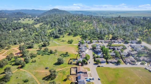 8057 Quartz Ln, Smartsville, CA 95977