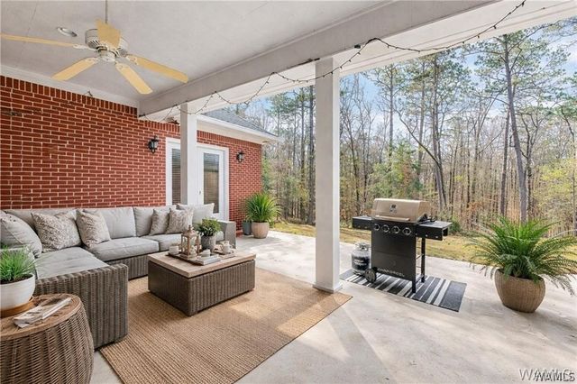 11172 Patton, Northport, AL 35475