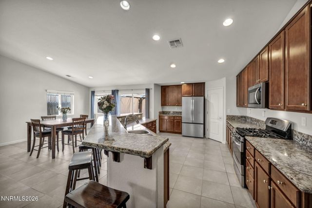 121 Bethpage Road, Dayton, NV 89403