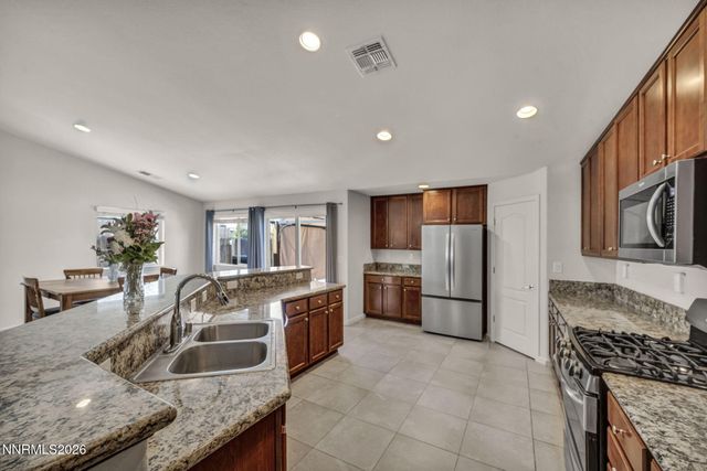 121 Bethpage Road, Dayton, NV 89403