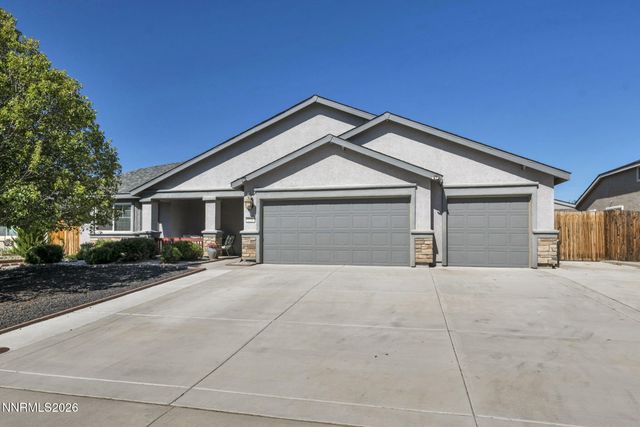 121 Bethpage Road, Dayton, NV 89403